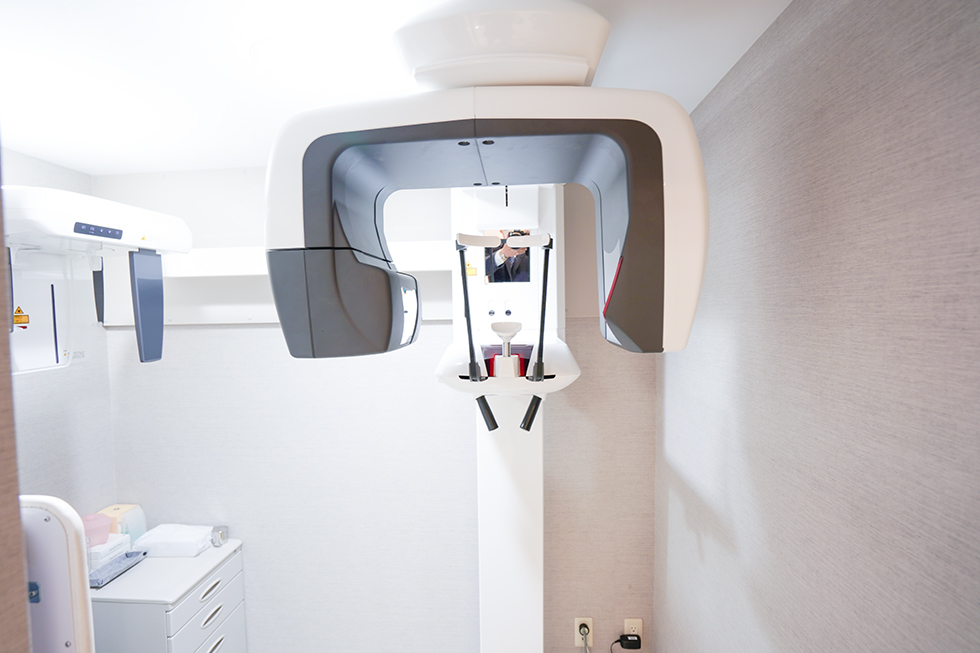 若宮歯科医院では3D撮影も可能な歯科用CT導入しました